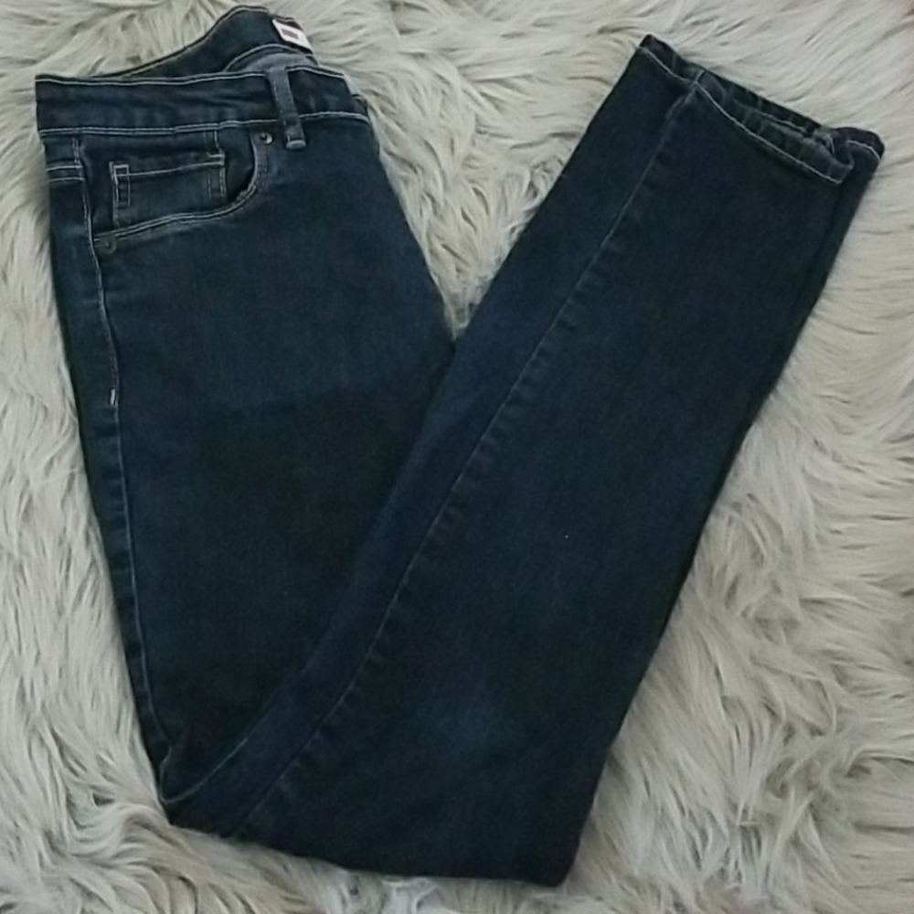 Levies skinny dark wash jeans